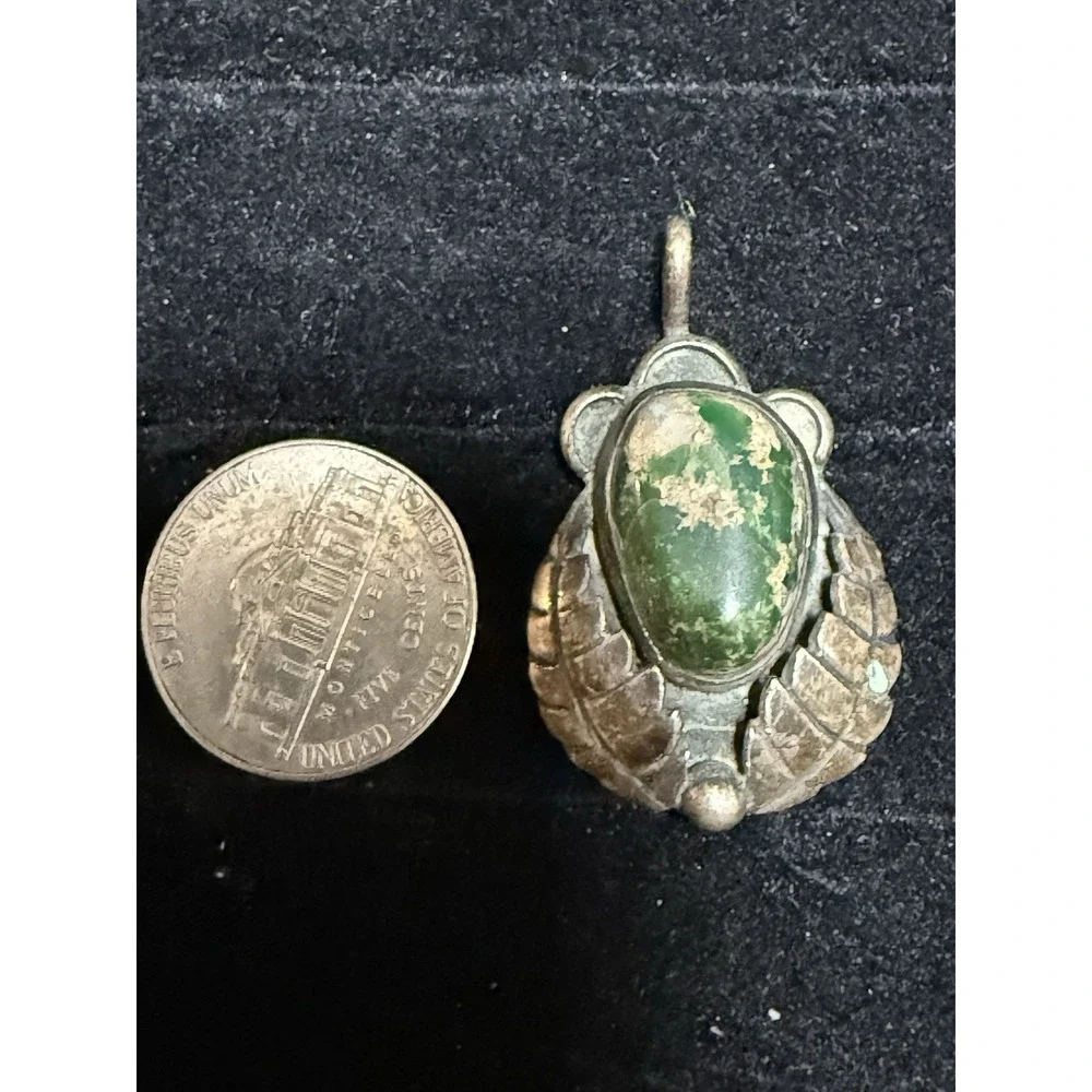 Green Turquoise Pendant Feather Leaf Old Pawn Silvertone